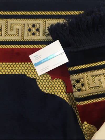 Tapis Bleu Foncé ( avec motif )