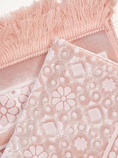 Tapis Rose Motif en relief